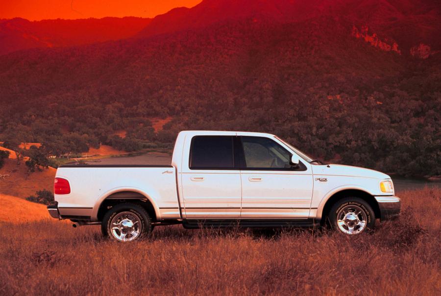  Ford F-150 SuperCrew Cab 2001 года  (фото 17 из 96)